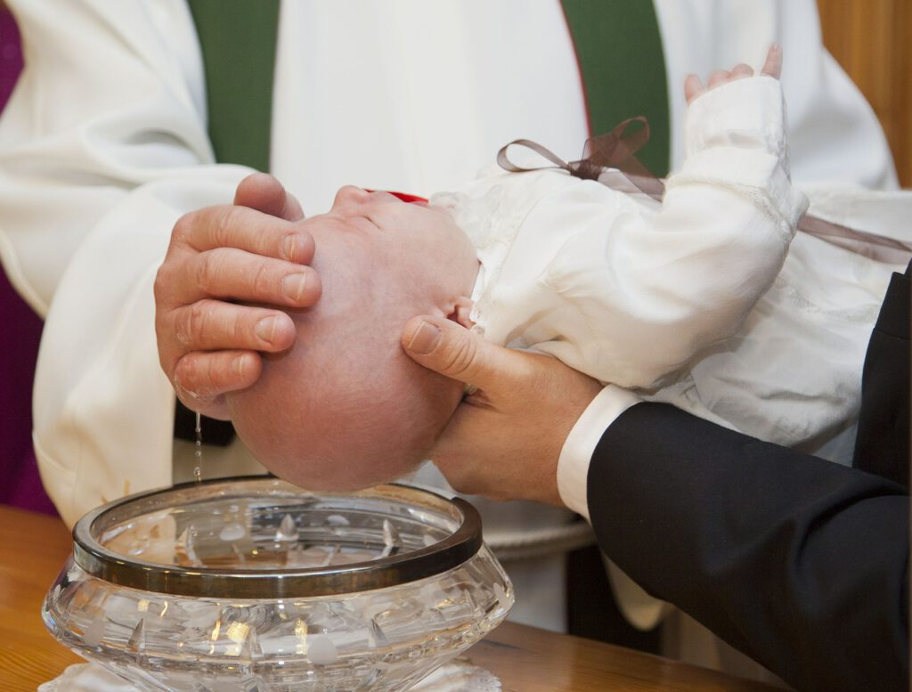 Czy do chrztu potrzebne jest bierzmowanie?